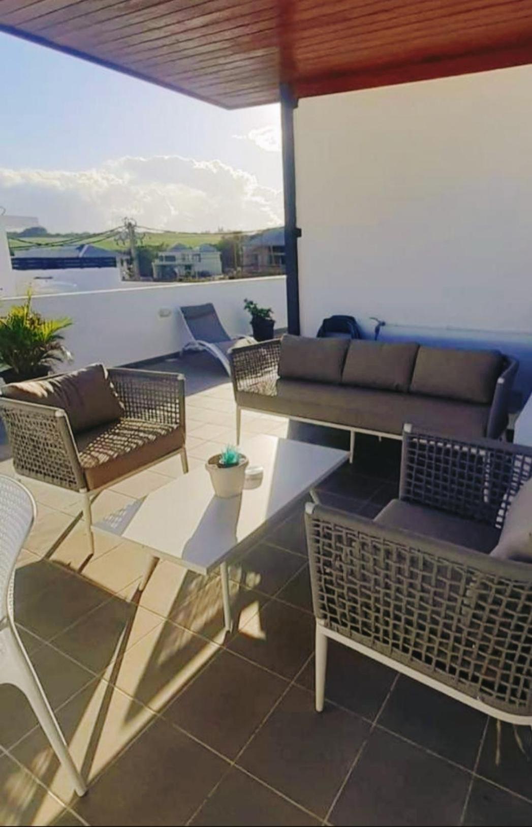 Carré d'or v luxury 4bed duplex with private pool&rooftop sea view flic-en-flac, Mauritius 20mins walk to beach, bar, restaurants&amenities Esterno foto